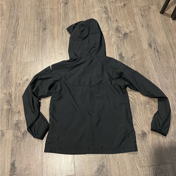Nike Youth Black Packable Windbreaker Rain Jacket Medium NWOT new never worn​ - Picture 2 of 7